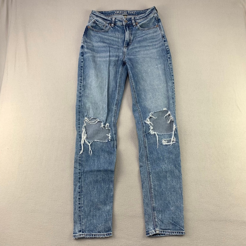 American Eagle Mom Jeans Womens 2 X-Long Faded Blue Distressed Denim High Rise